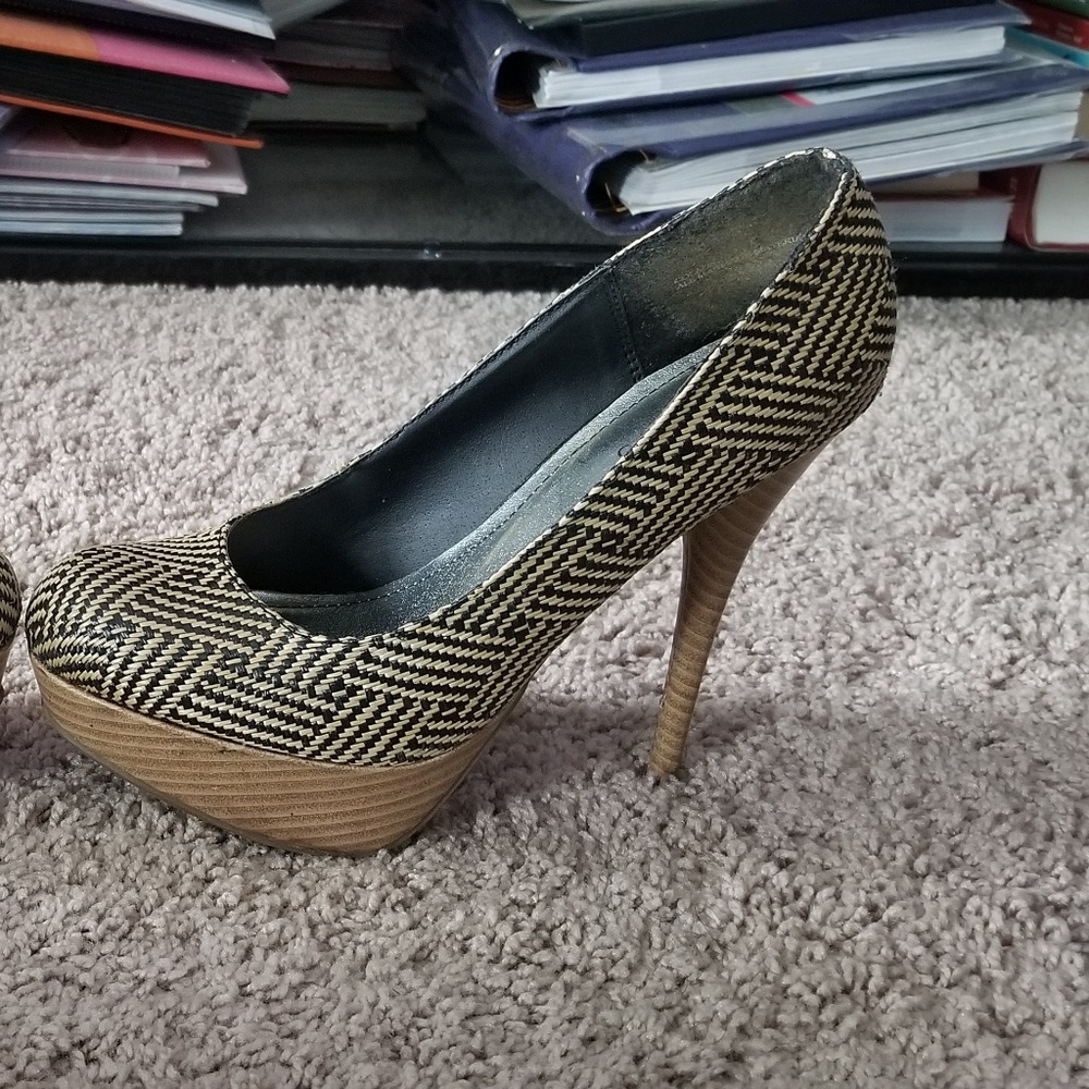 Stilettos - Picture 2 of 3